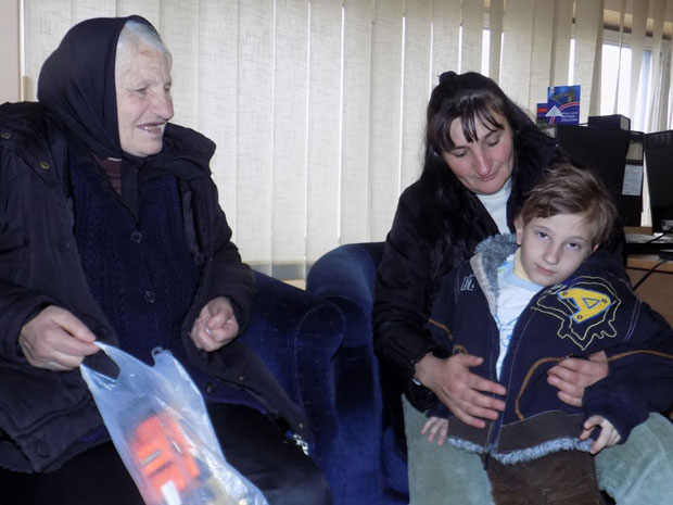 МУКЕ ПРЕДШКОЛЦА ИЗ ЛЕСКОВАЧКОГ СЕЛА: Четири сата пешачења до првог вртића